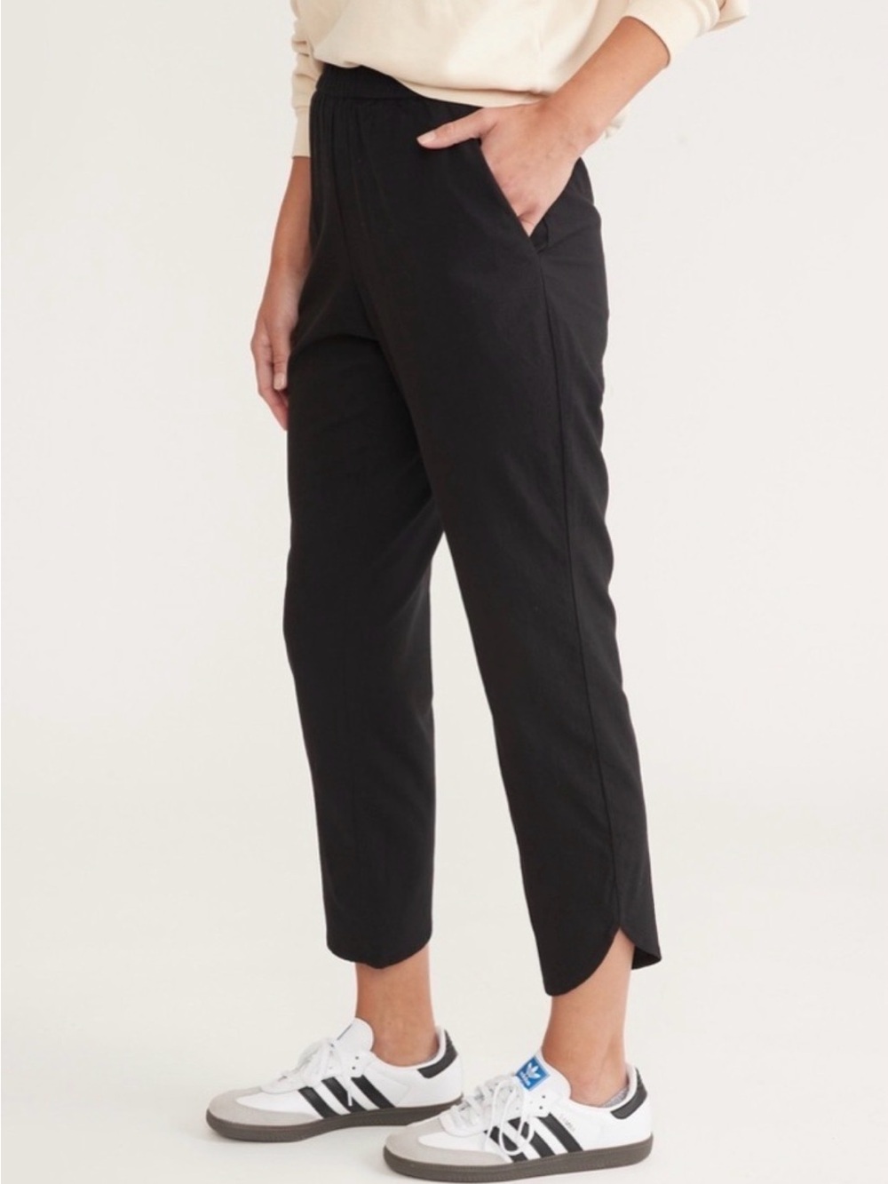 Marine Layer Allison Pant in Black Tulip Hem Size Small EUC